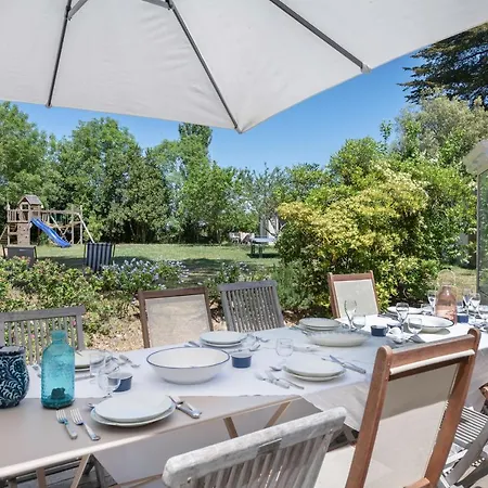 Maison De Famille Et Dependances A Ferienhaus Préfailles